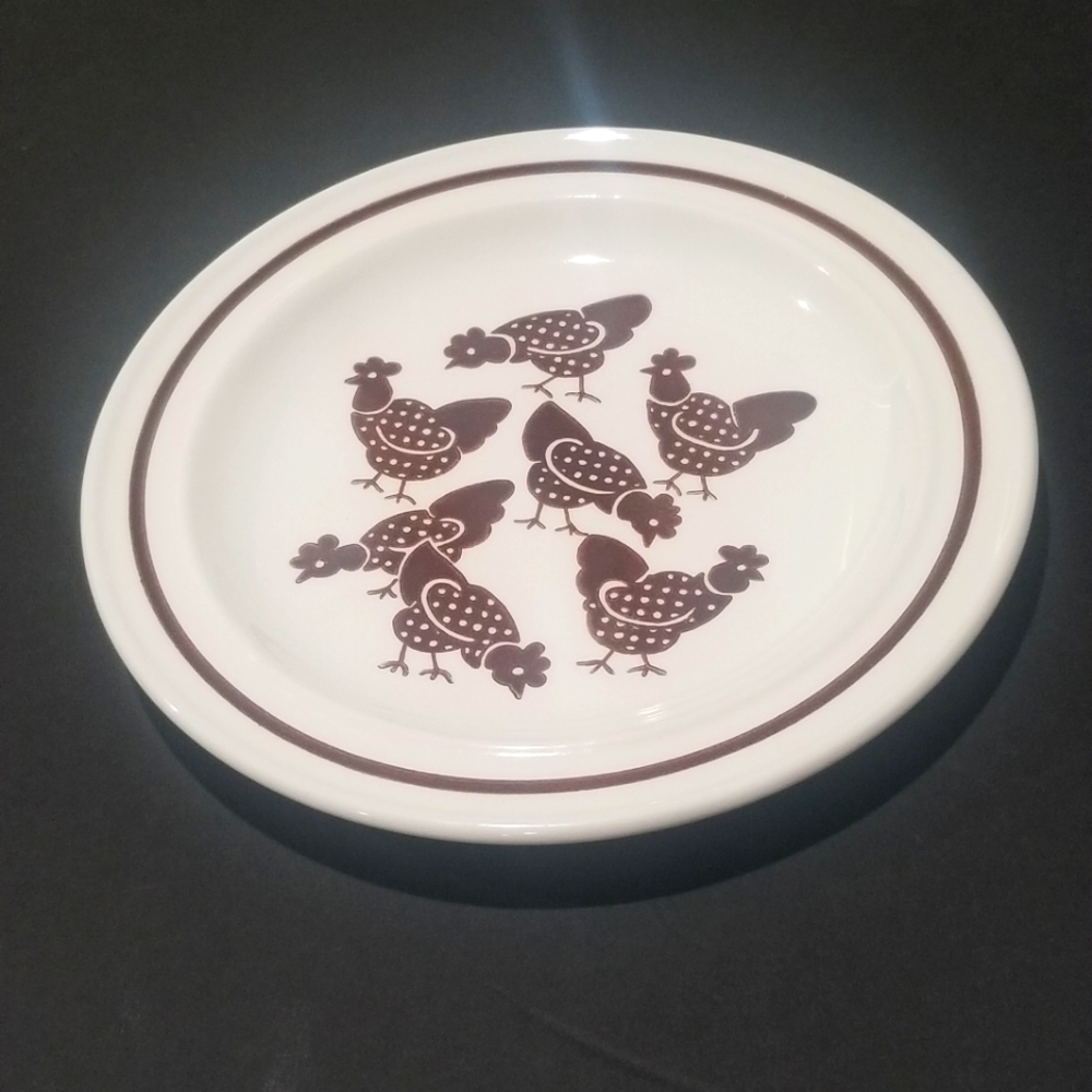 Vintage Homer Laughlin hen plate